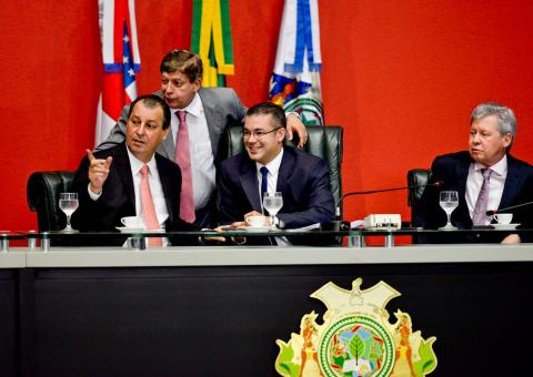 Omar diz que Estado tem saúde financeira e vai honrar seus compromissos