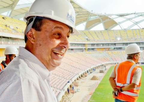 Omar Aziz confirma recepção calorosa ao técnico da seleção inglesa e aos turistas em Manaus