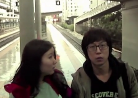 Amigas instalam câmera no bumbum e registram reação dos homens nas ruas