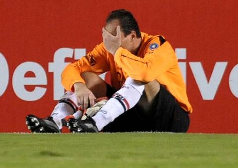 Rogério Ceni vira piada na internet