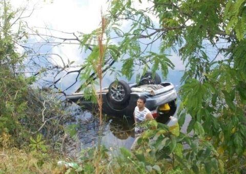 Gislaine dormiu ao volante e carro capotou, diz laudo pericial
