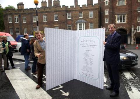 Príncipe George será batizado em cerimônia privada