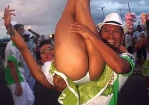 Reino Unido faz ensaio e Morro cai na folia