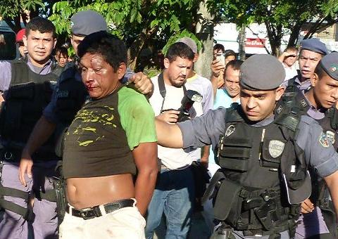 Homem mata mulher na frente dos filhos na Rodoviária Municipal de Manaus 
