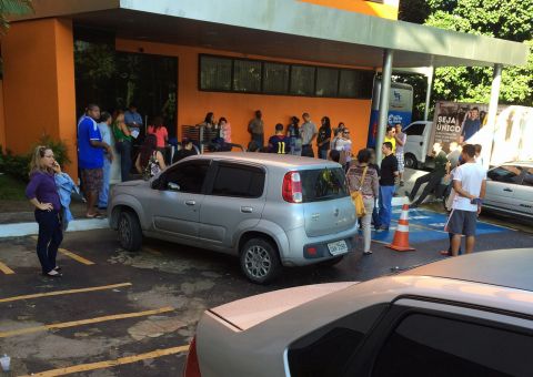 Mais concurseiros são prejudicados em Manaus por causa do "confuso horário"