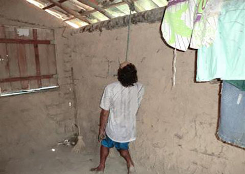 Pai não aceita separação e esfaqueia o filho por vingança