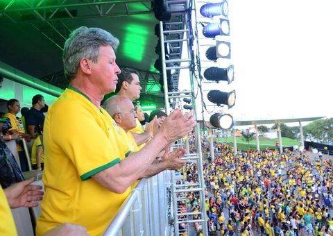 Artur lamenta derrota do Brasil e elogia o espírito esportista dos manauaras