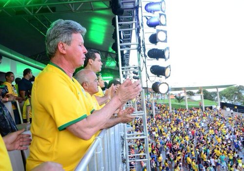 Artur lamenta derrota do Brasil e elogia o espírito esportista dos manauaras