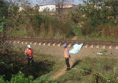 Homem se joga na frente de trem e tem cabeça decepada no Maranhão