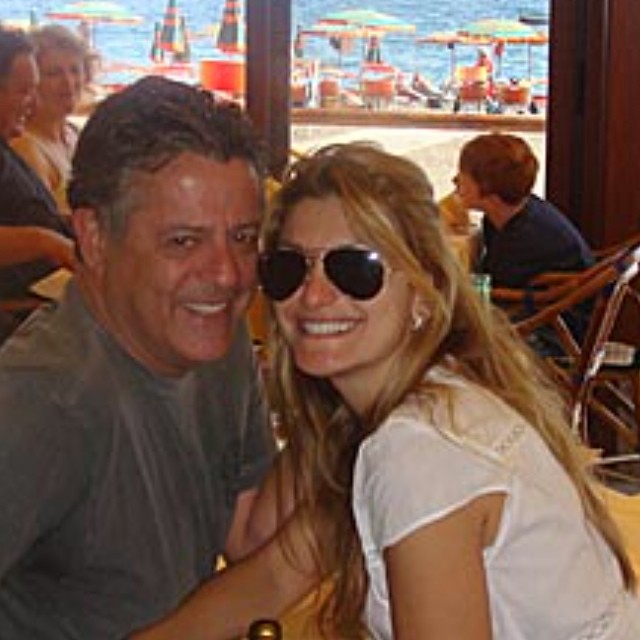 Antonia Fontenelle presta homenagem a Marcos Paulo em aniversário de morte 