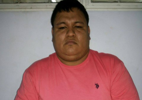 Homem é preso por tráfico de drogas no Bairro Presidente Vargas após denúncia