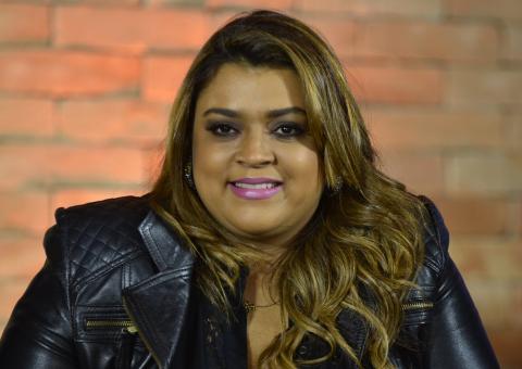 Mesmo no 'Medida Certa', Preta Gil diz que vai continuar gordinha