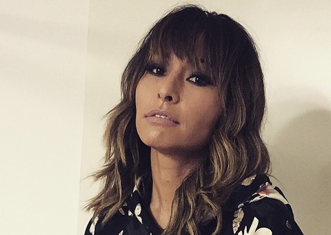 Sabrina Sato aparece com novo visual de cabelo curtinho