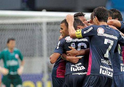 São Paulo bate Flu e volta a vencer após 12 jogos no Brasileiro
