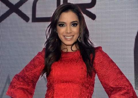 Anitta confirma romance, mas diz que não sabe se vai assumir