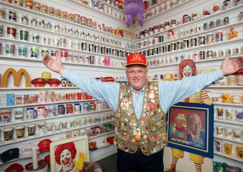 Americano tem coleção de 75 mil peças da McDonalds