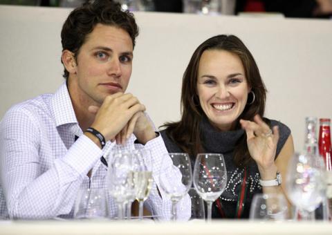  Ex-tenista acusada de violência pelo marido é interrogada