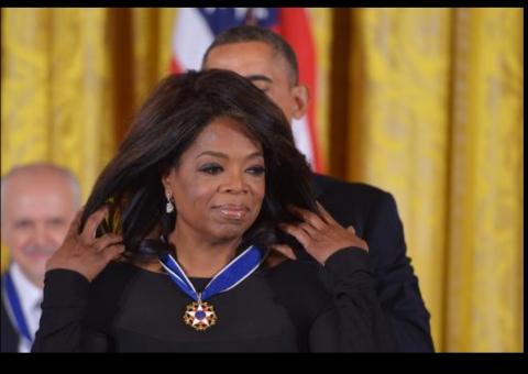  Bill Clinton e Oprah ganham Medalha Presidencial da Liberdade