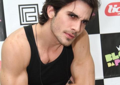 Fiuk conta como faz para conseguir seu novo corpão sarado