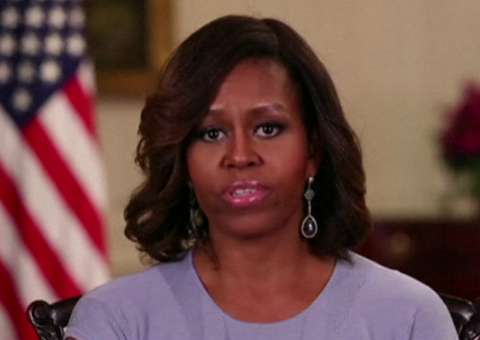Michelle substitui Obama em pronunciamento e denuncia sequestro de jovens nigerianas