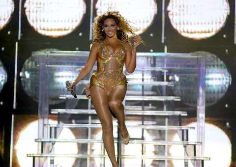 Beyoncé é a única artista afro-americana a ter álbum com um milhão de cópias digitais