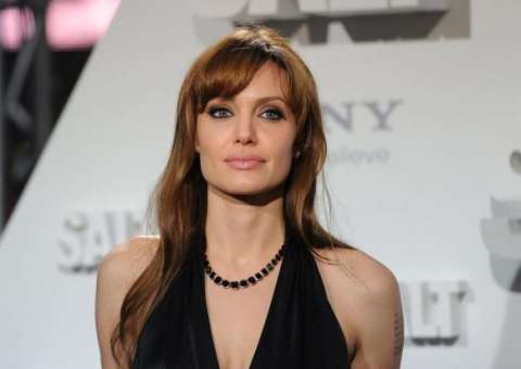 Angelina Jolie faz nova cirurgia preventiva contra câncer