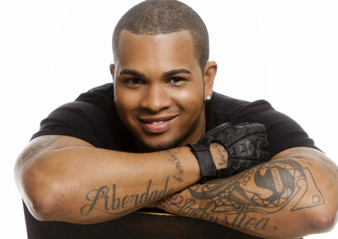 Mulher de Rodriguinho é acusada de traição e rebate: "Estamos quites"