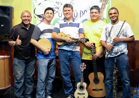 Zero Grau dança com Fátima Silva e Fino do Samba lança CD