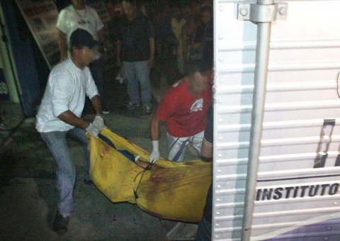 Dentista é assassinado dentro de consultório com faca cravada no peito