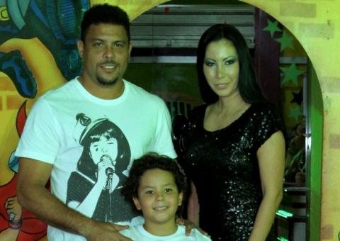 Ronaldo Fenômeno celebra aniversário de 8 anos do filho