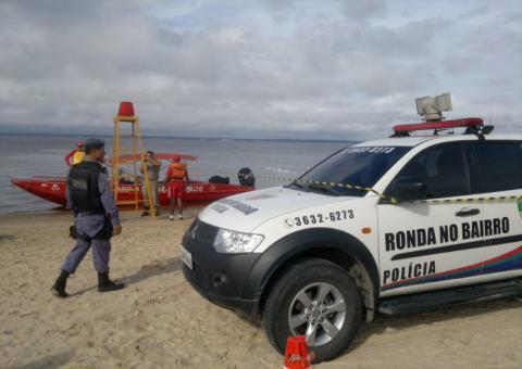 Mais uma mala encontrada por criança na Marina do Davi, na Ponta Negra 