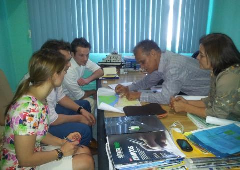 Empresa da Holanda procura Sindnaval para tentar parceria com empresários