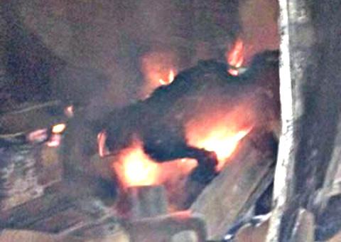 Homem com "espírito de Satanás" se agarra a botija de gás, provoca incêndio e morre carbonizado