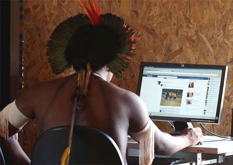 Juiz acata pedido do MPF/AM e manda retirar comentários ofensivos a índios no Facebook