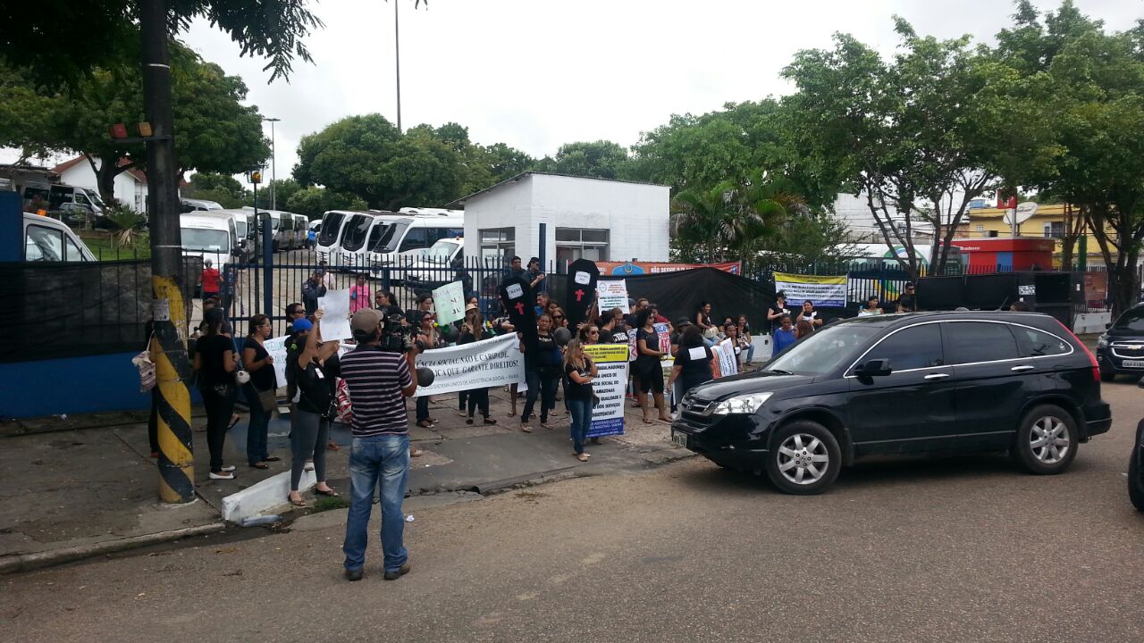 O mau exemplo  dos assistentes sociais 