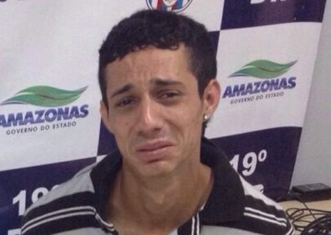  "Sequinho" cai no choro ao ser preso por tráfico