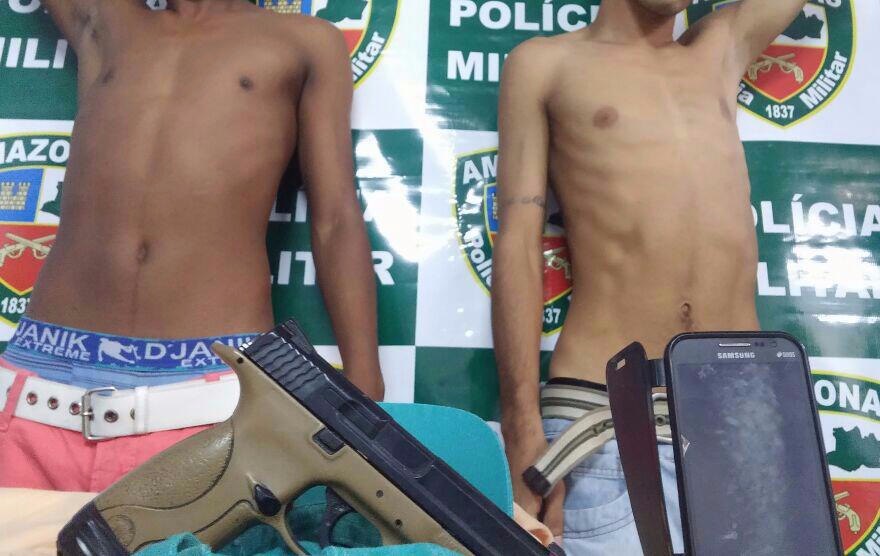 Dupla é de assaltantes é presa com arma de brinquedo no T4