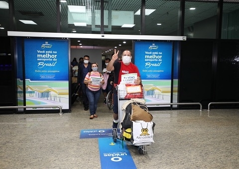 Pacientes recuperados da Covid-19 na Paraíba retornam a Manaus