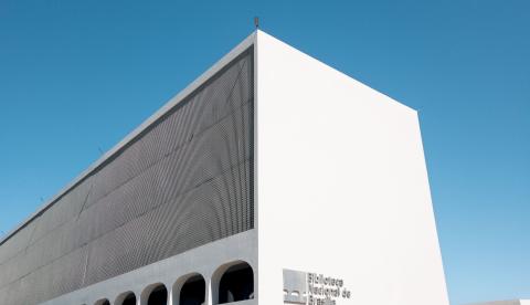 Umidade relativa do ar pode cair a 12% em Brasília nesta sexta-feira
