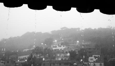 Sábado tem céu nublado e chuva fraca isolada no Rio de Janeiro