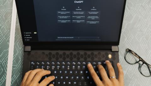 Prefeitura de Curitiba abre cursos gratuitos sobre uso de inteligência artificial para lojas virtuais