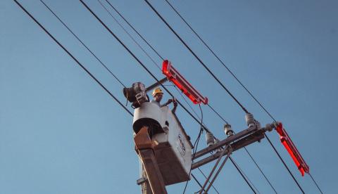 Neoenergia Brasília realiza manutenção e modernização da rede elétrica no DF