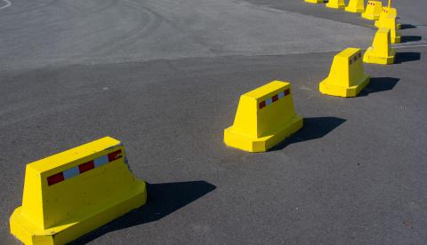 Obras de pavimentação bloqueiam trechos de vias em Curitiba