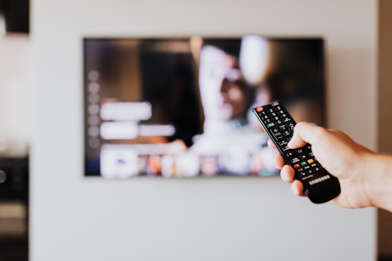 Serviço de streaming em tela de TV (imagem ilustrativa)