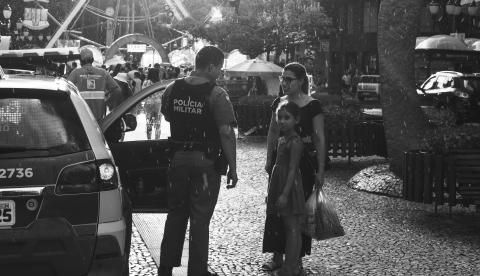 Corpo foi encontrado por garis em rua do Jabaquara, na zona sul de São Paulo