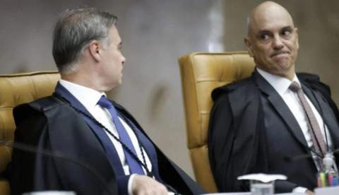 Os ministros Alexandre de Moraes e André Mendonça no plenário do STF