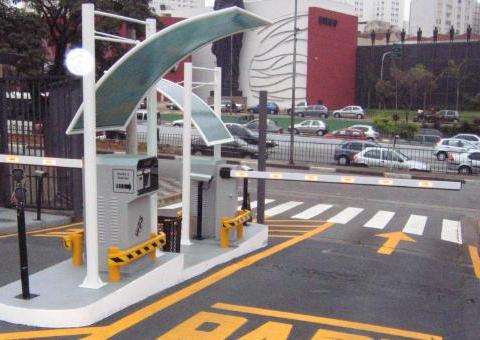 Lei de SP sobre gratuidade de estacionamento em shopping é inconstitucional