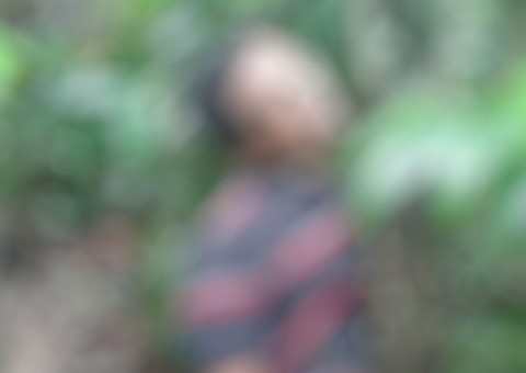 Cadáver é encontrado preso à árvore na Cidade Nova