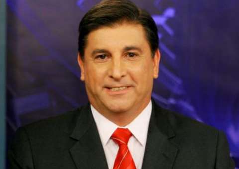 É gravíssimo o estado de saúde do jornalista Carlos Nascimento