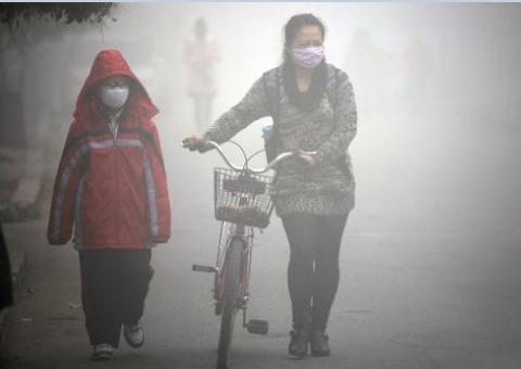  TV chinesa encontra "benefícios" na poluição atmosférica